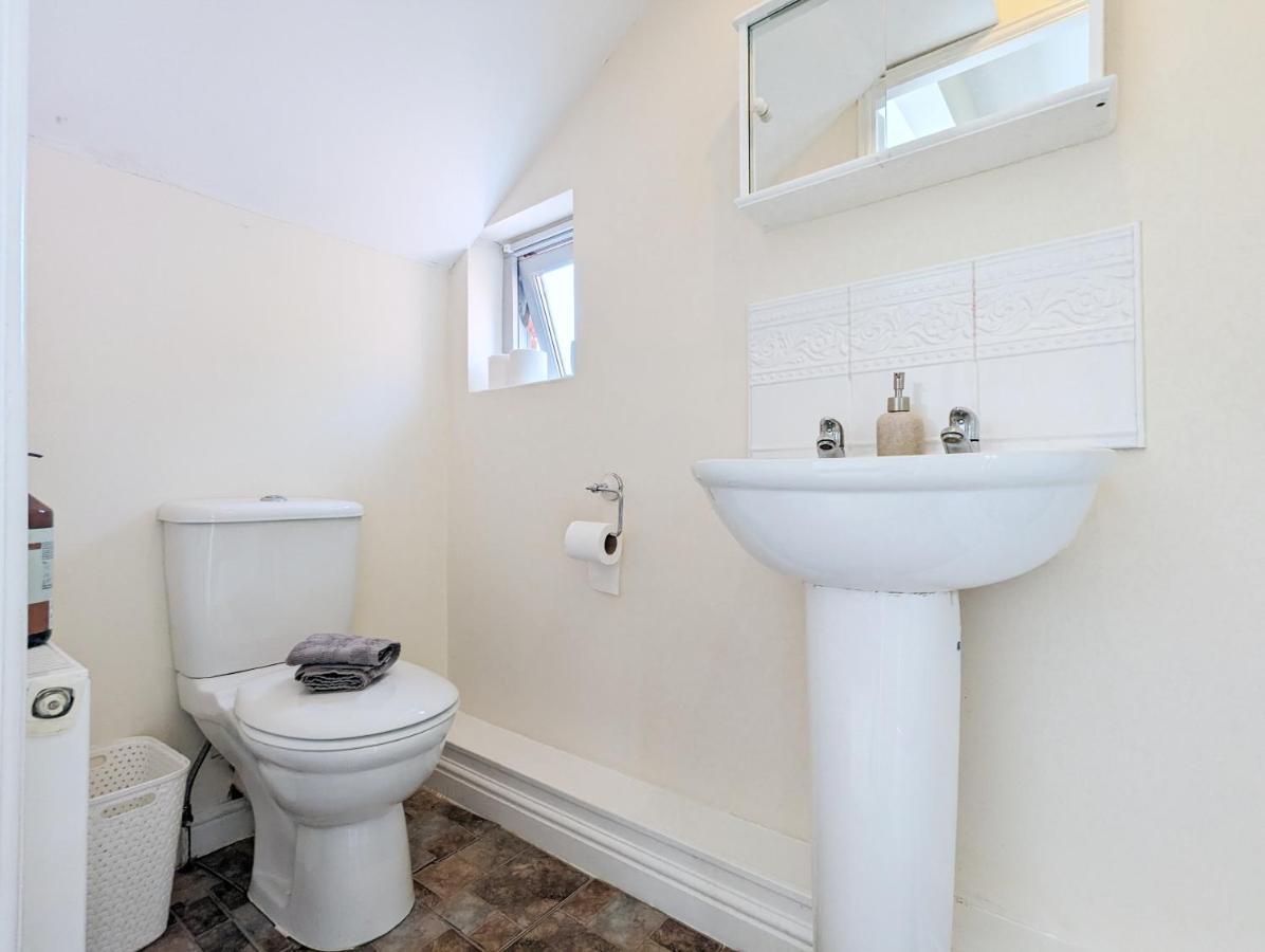 Guest Rooms Near City Centre & Dock Free Parking Ліверпуль Екстер'єр фото