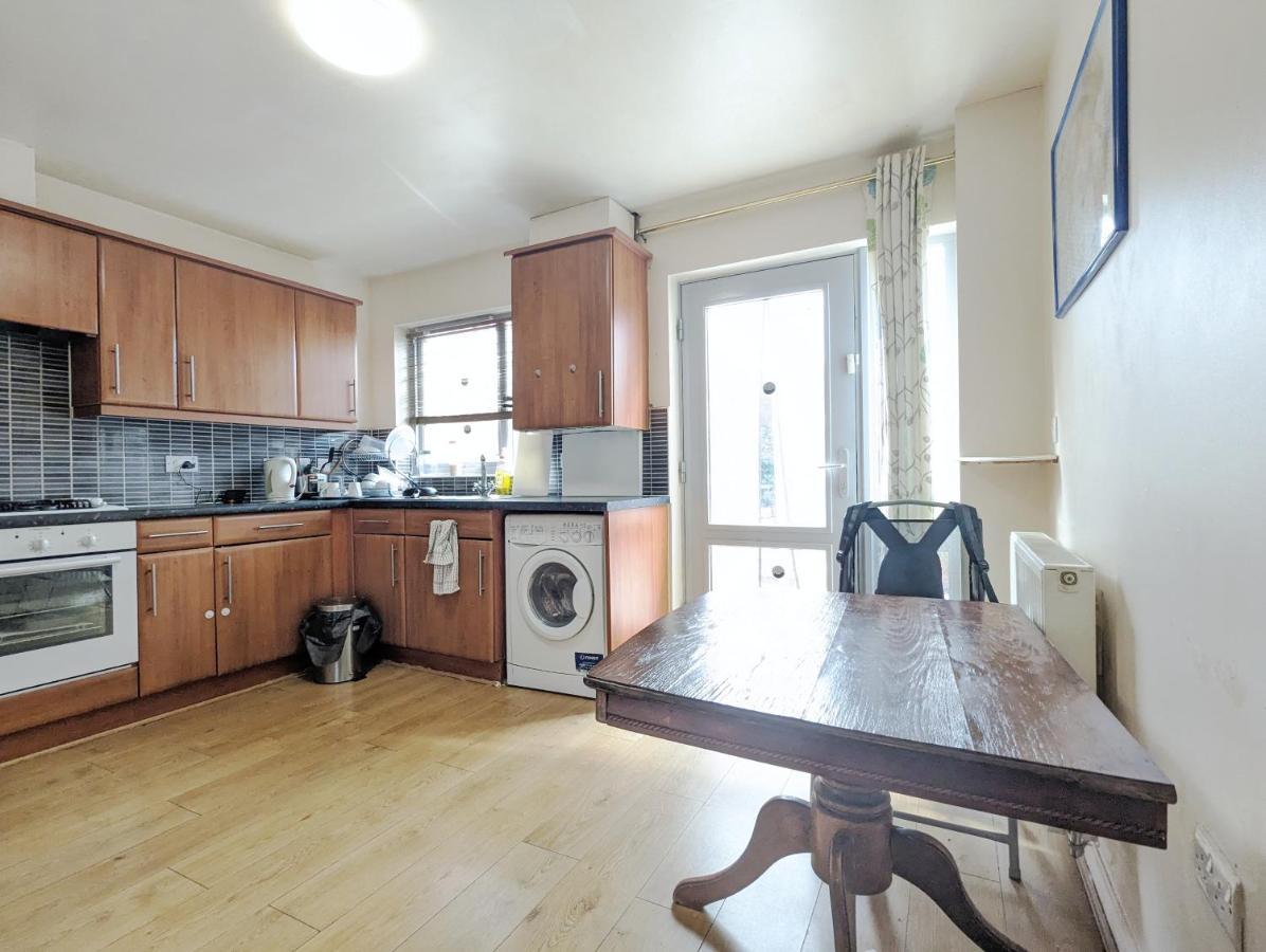 Guest Rooms Near City Centre & Dock Free Parking Ліверпуль Екстер'єр фото