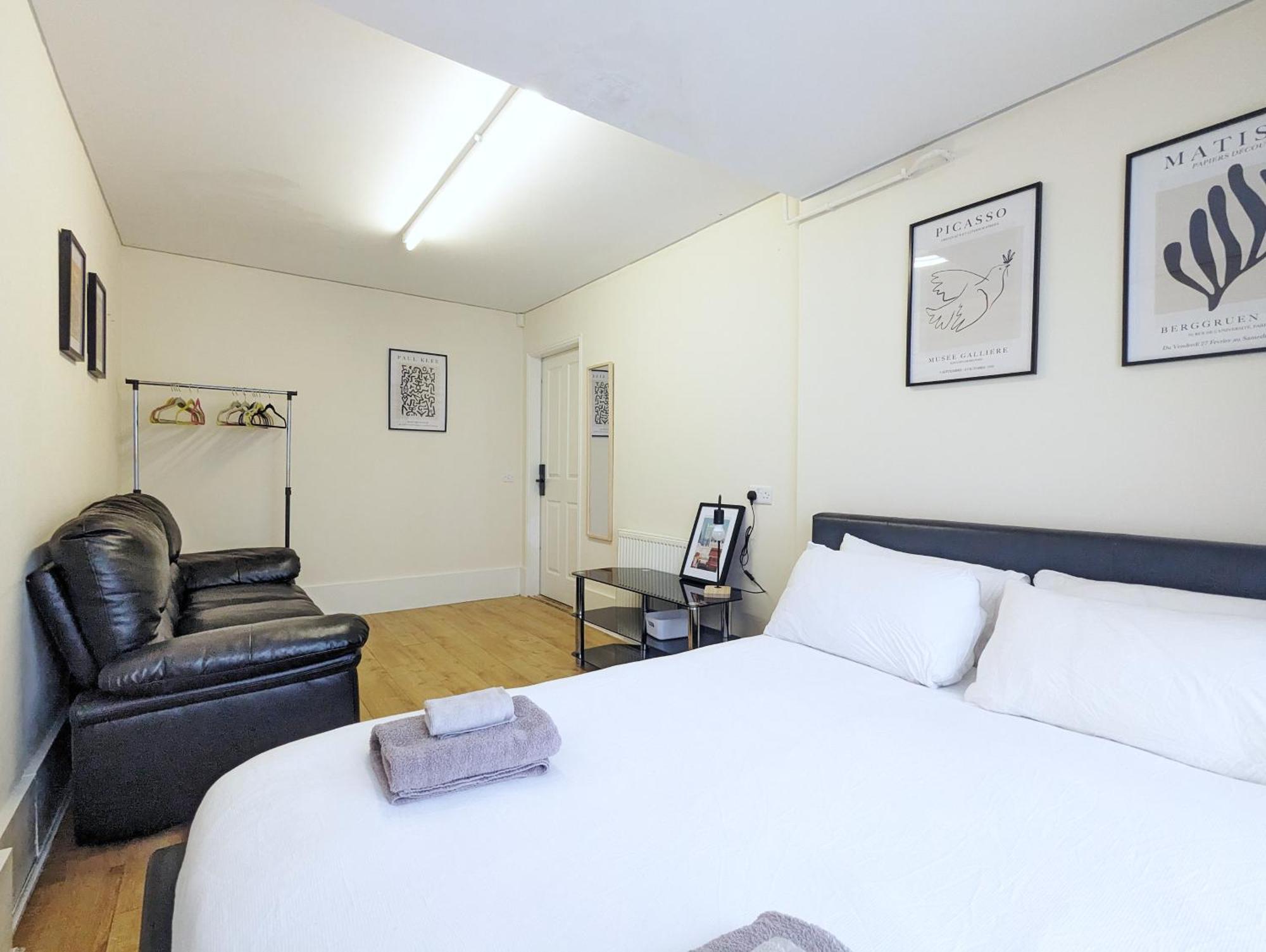Guest Rooms Near City Centre & Dock Free Parking Ліверпуль Екстер'єр фото