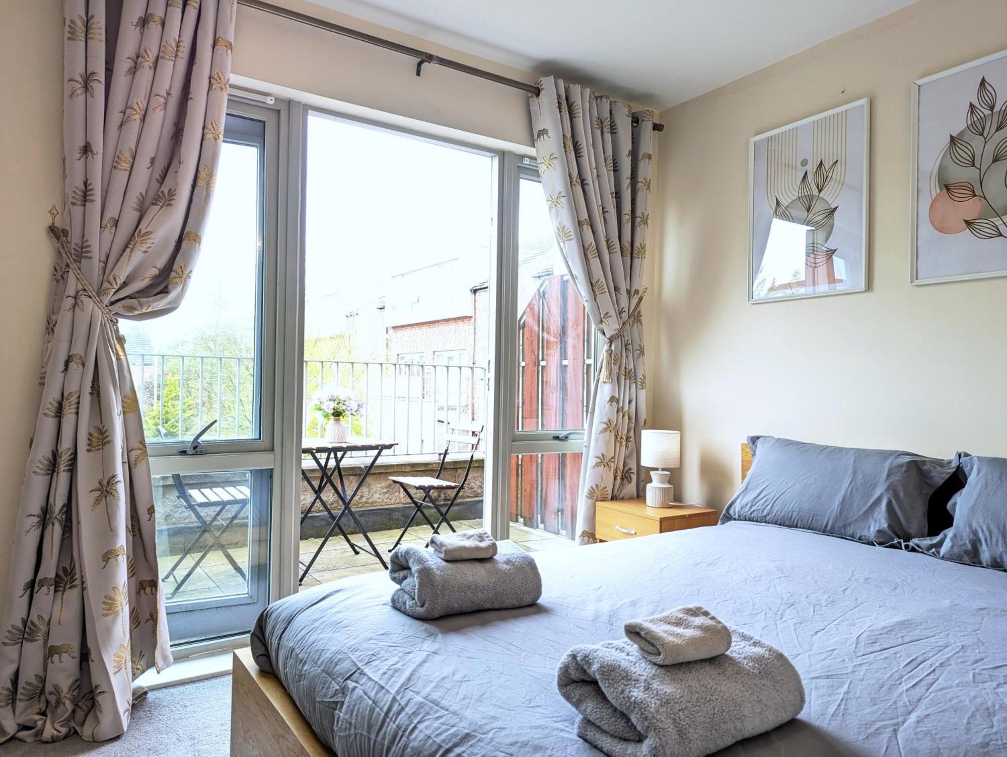 Guest Rooms Near City Centre & Dock Free Parking Ліверпуль Екстер'єр фото