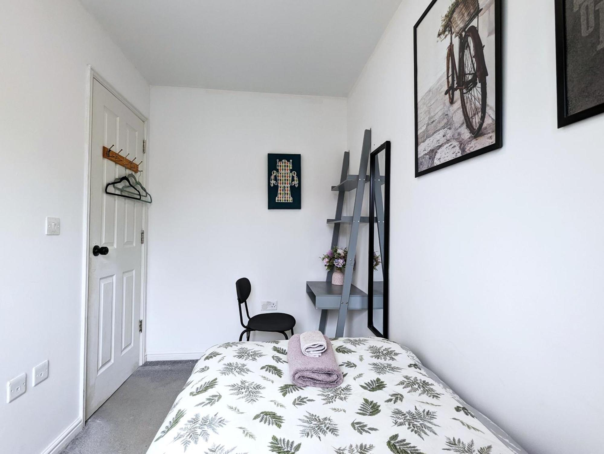 Guest Rooms Near City Centre & Dock Free Parking Ліверпуль Екстер'єр фото